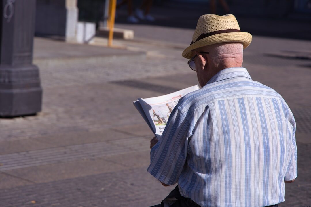 detective reading old letters